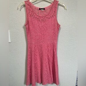 Elegant Pink Lace Mini Dress
